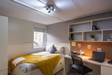 3 Bed Standard - Image 2